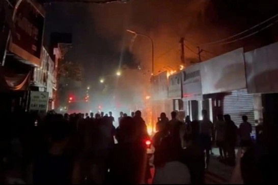 Chu hang quan ao chet anh 2