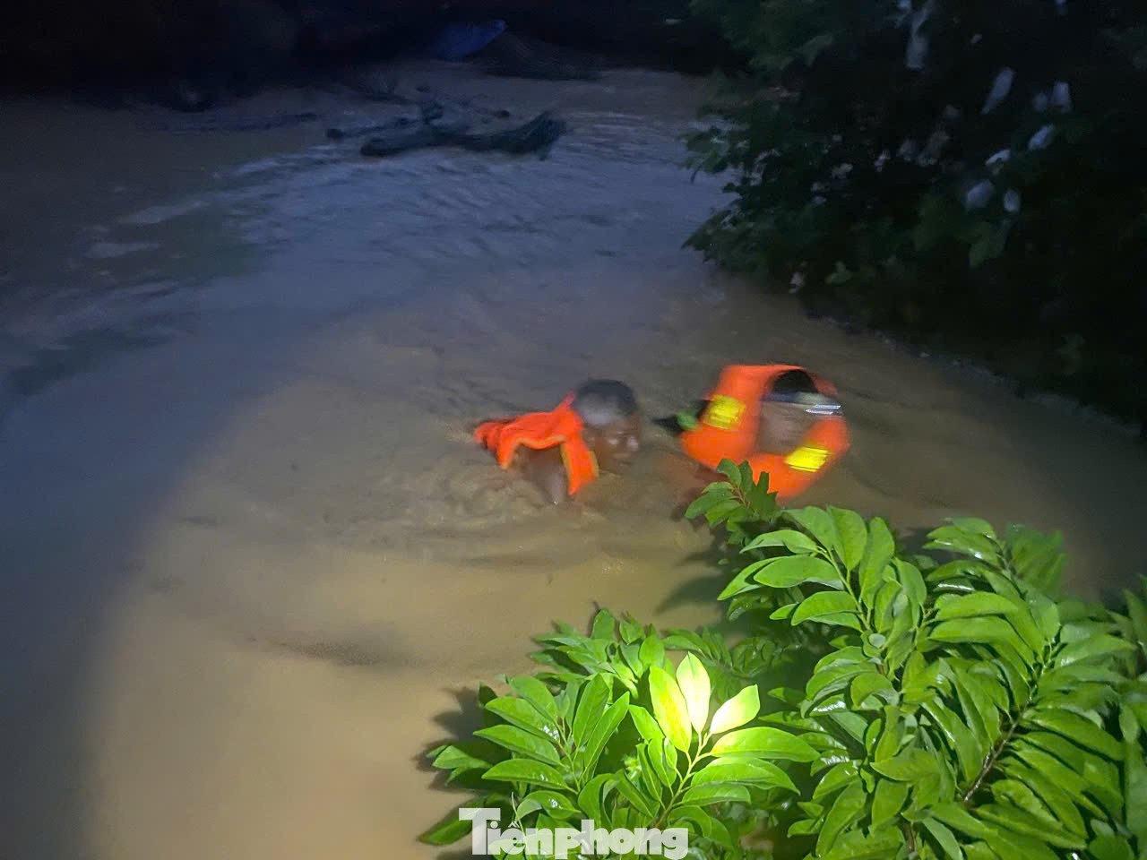 Lu lut Lang Son anh 3