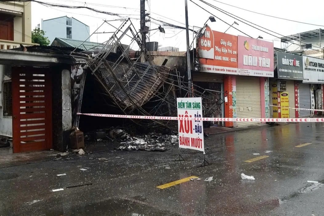 Chu hang quan ao chet anh 3