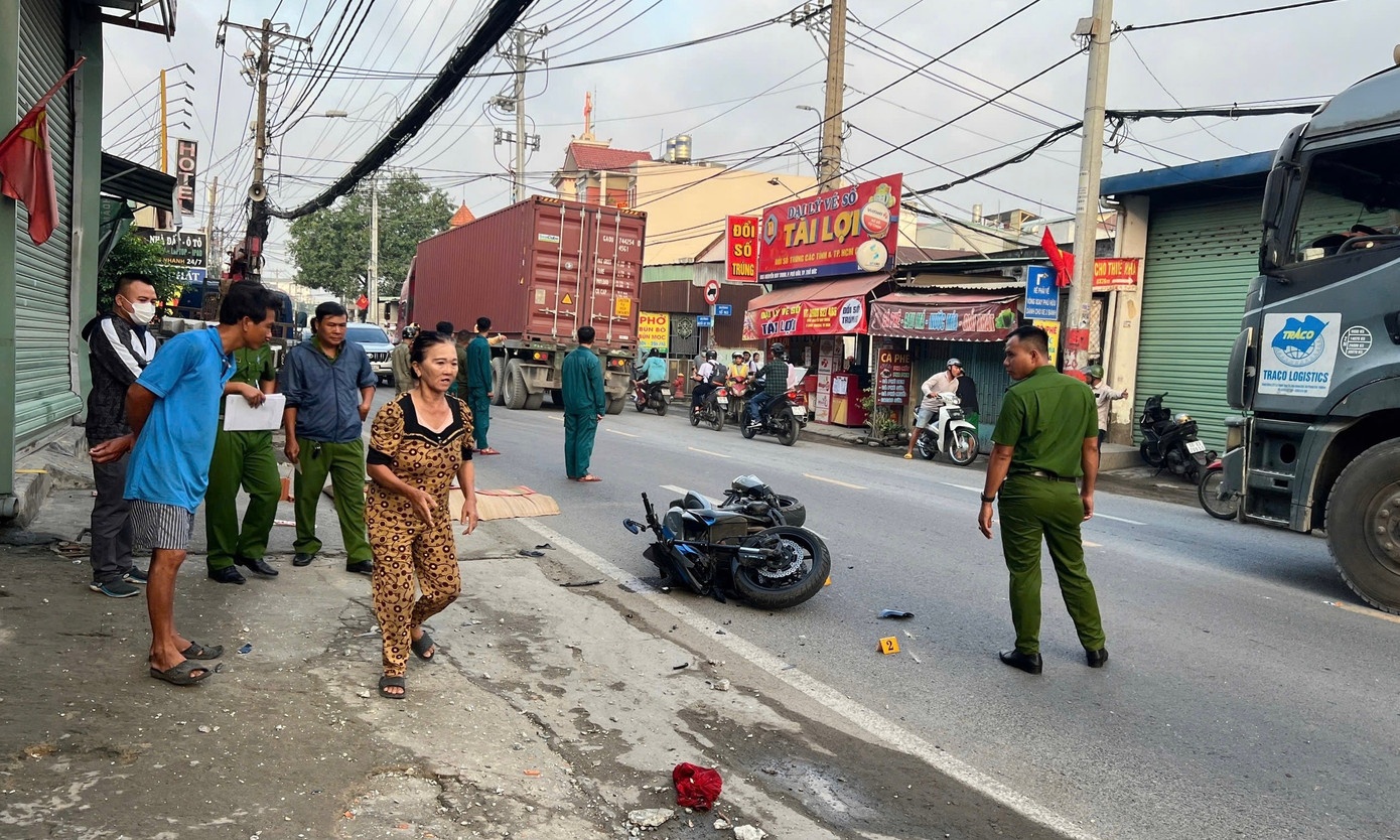 Xe tai nguoc chieu TP.HCM anh 2