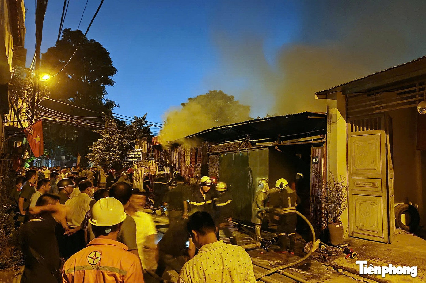 Chay xuong go Ha Noi anh 4