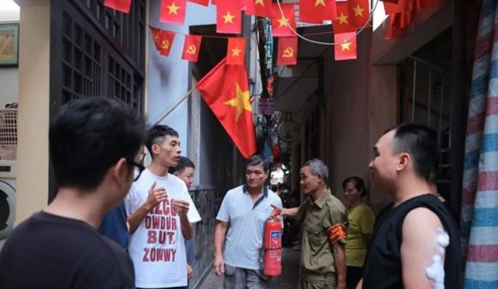 No luc cuu nguoi bat thanh trong vu chay khien 5 nguoi tu vong hinh anh