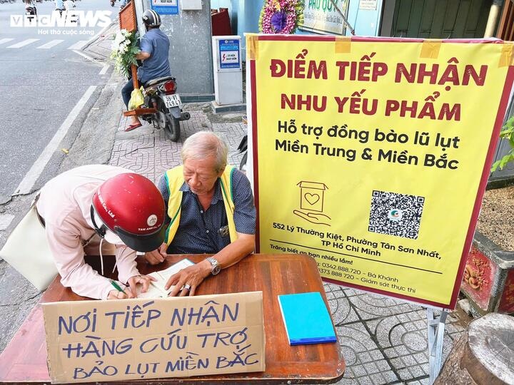 TP.HCM cuu tro ngap lut anh 3