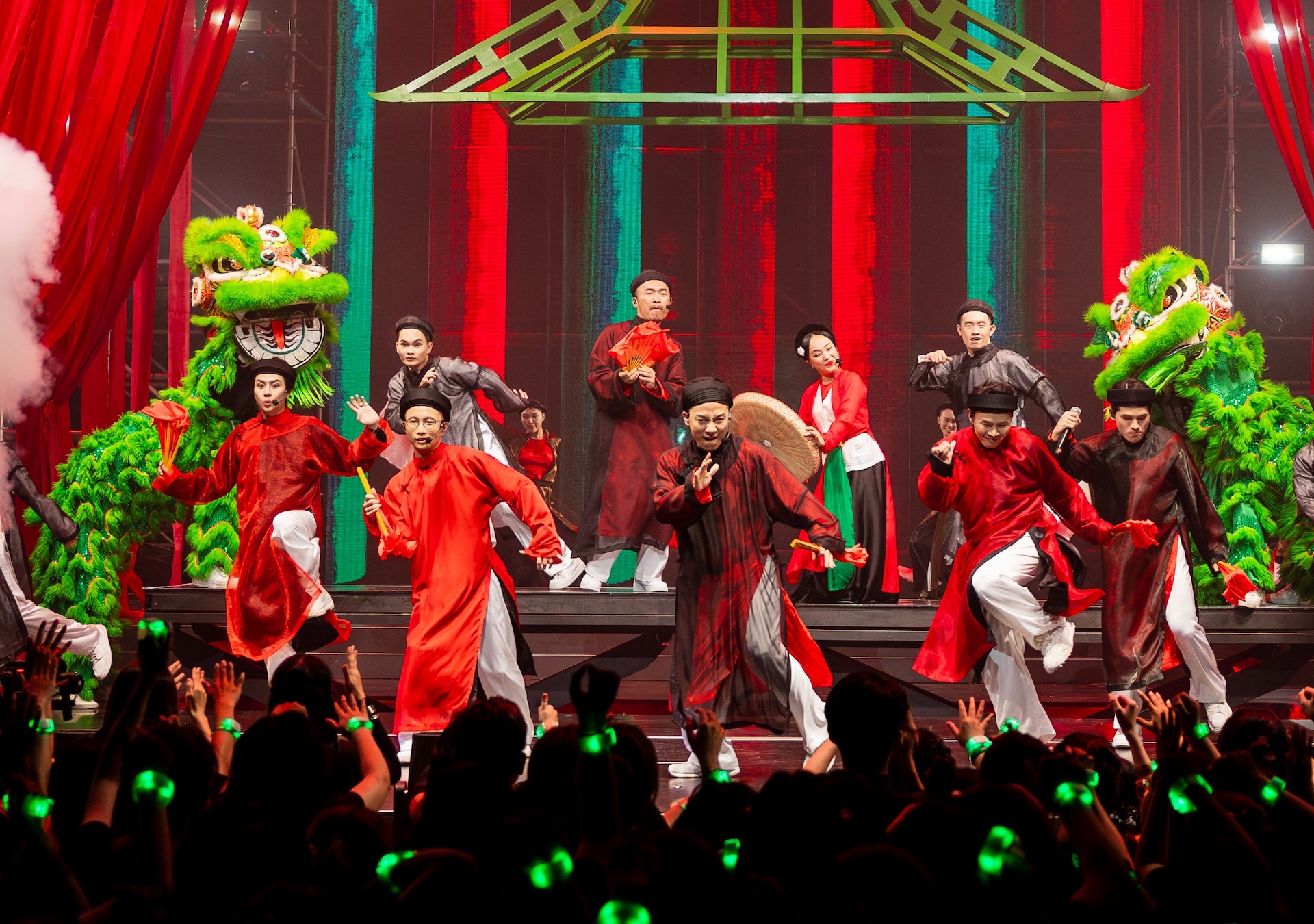 Phe duyet chien luoc phat trien cac nganh cong nghiep van hoa hinh anh