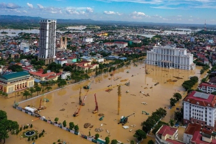 Hon 907 ty dong dang ky ung ho dong bao gap thien tai, bao lu hinh anh