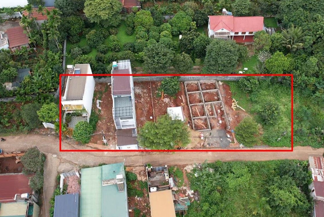 Toan canh khu dat xay ra vu xay nham nha, hoan doi roi lai 'xay nham' hinh anh