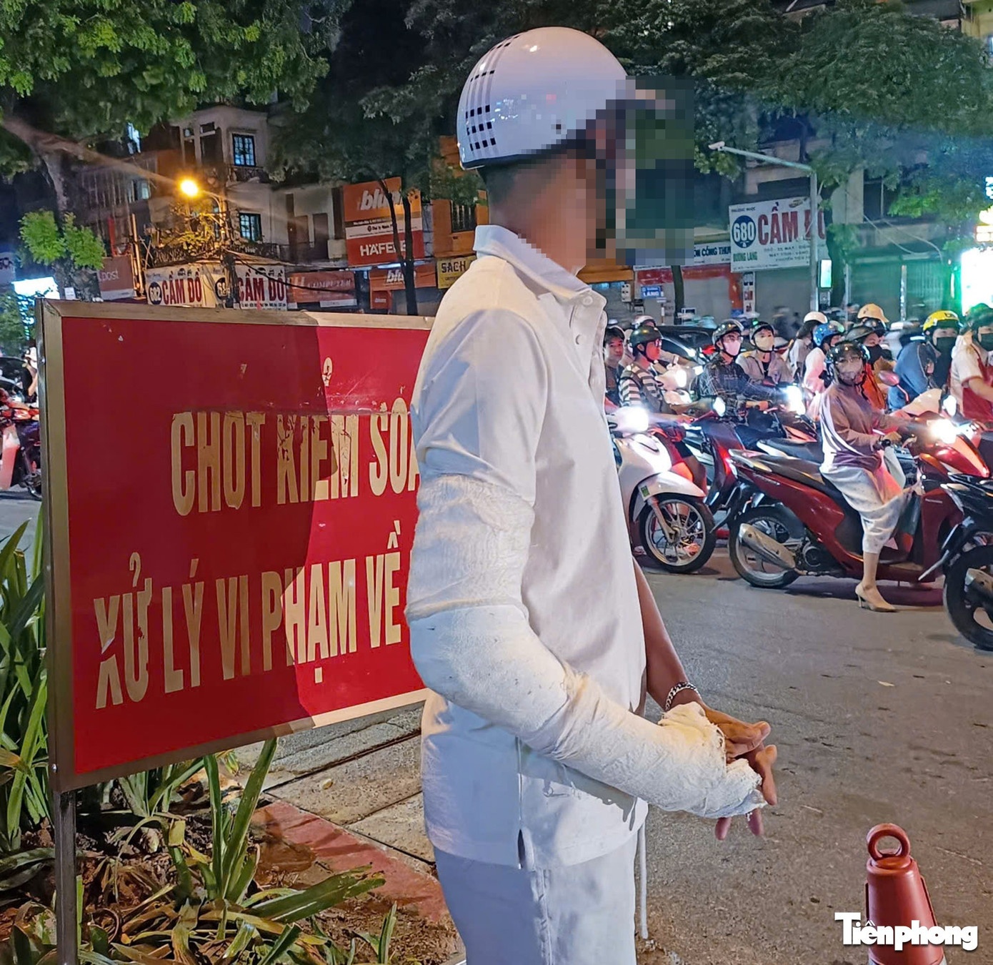 Uong mung ban ra vien anh 3
