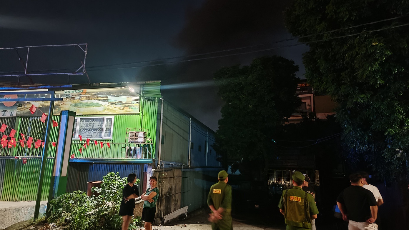 Chay nha xuong Nguyen Khoai anh 2