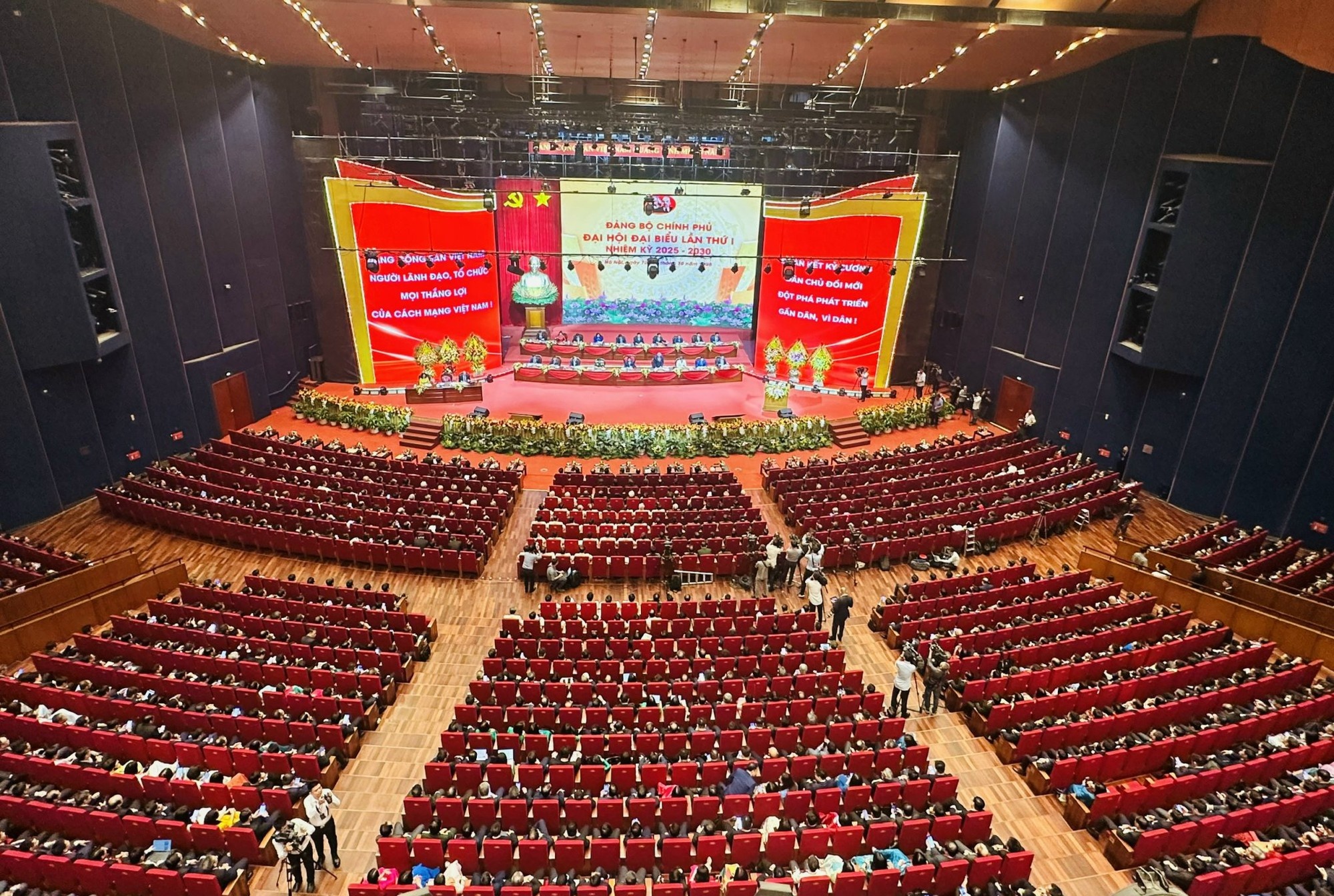 Dai hoi Dang Chinh phu anh 3