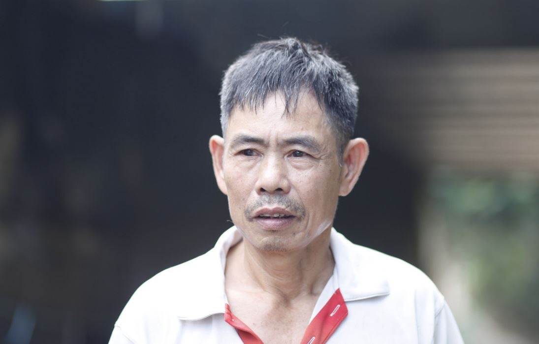 Lao nong bat khoc, chet lang nhin 22.000 con ga chet hinh anh