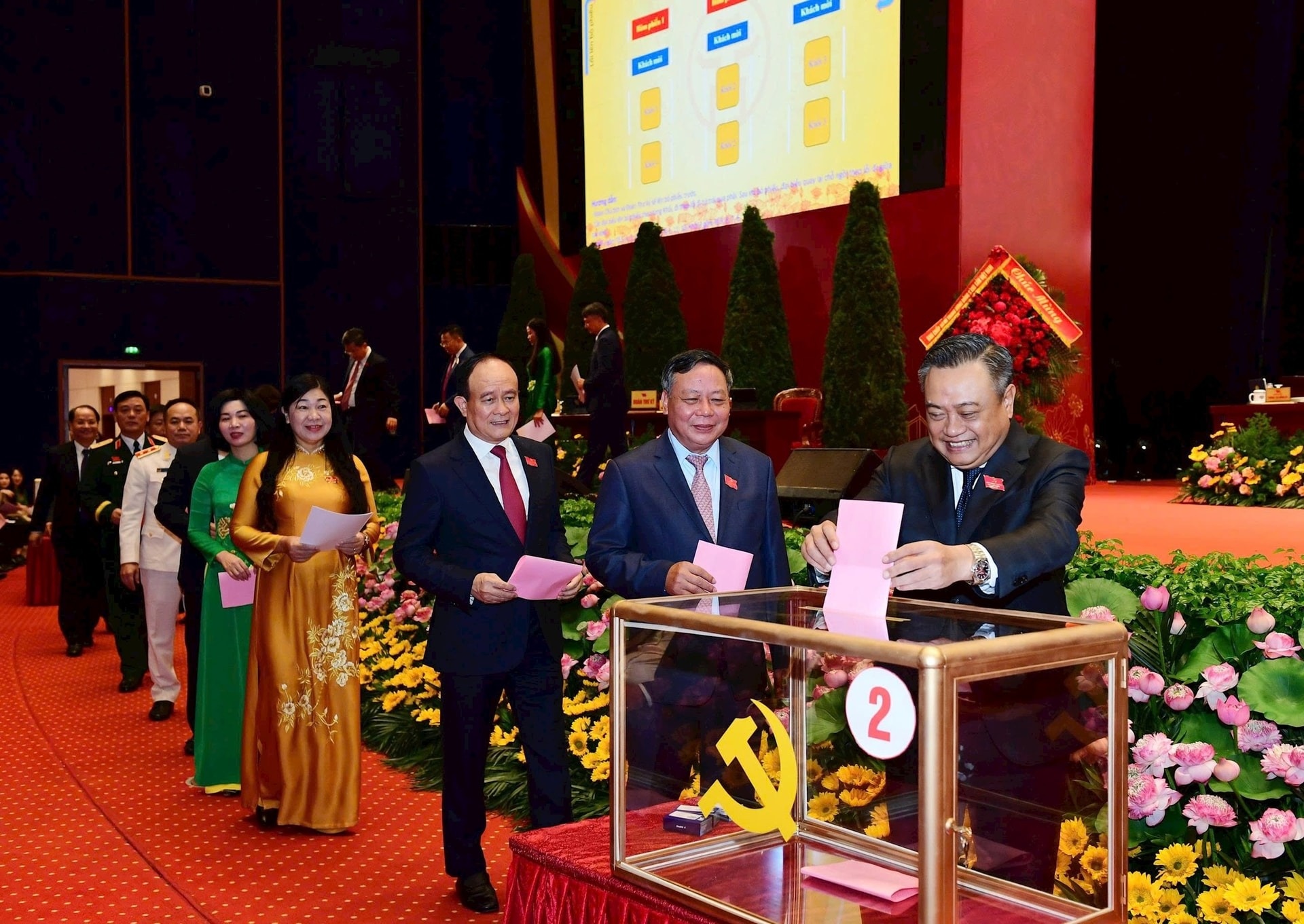 Dang bo Ha Noi anh 4