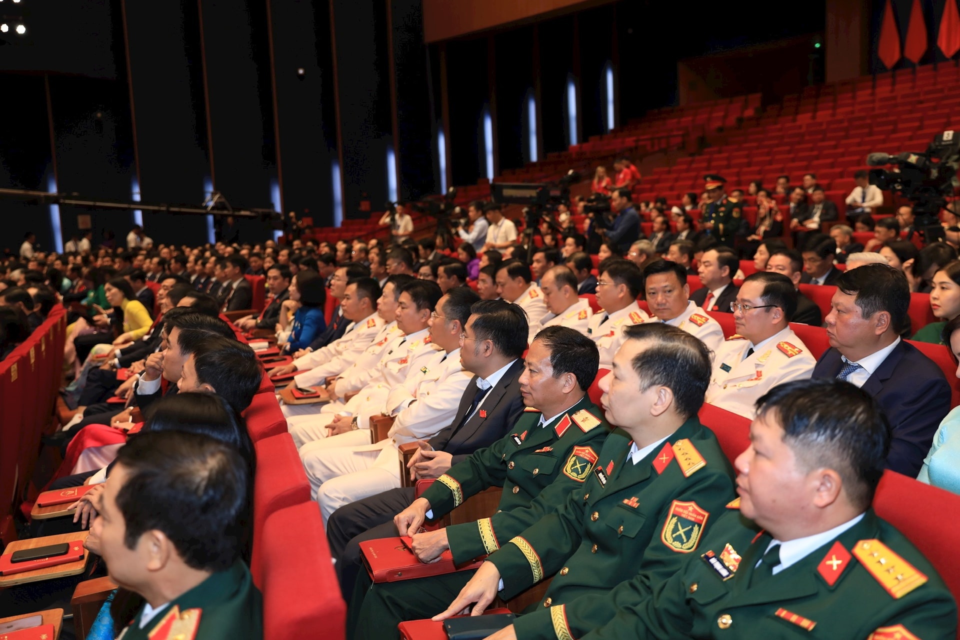 Dang bo Ha Noi anh 6