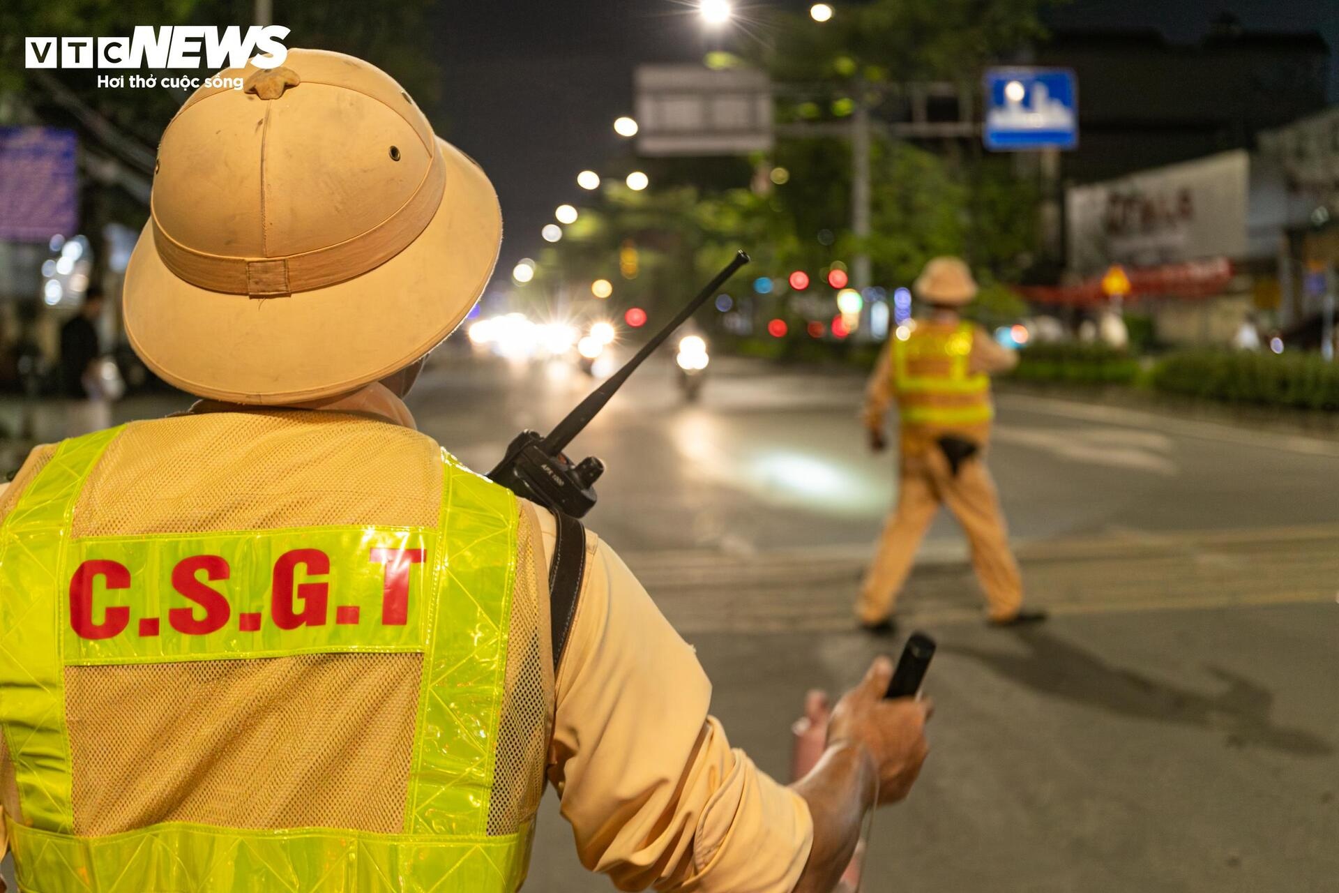 Tai xe mat tri nho anh 16