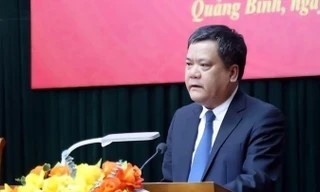 Xac minh, xu ly viec cat ghep phat ngon cua Chu tich tinh Quang Tri hinh anh