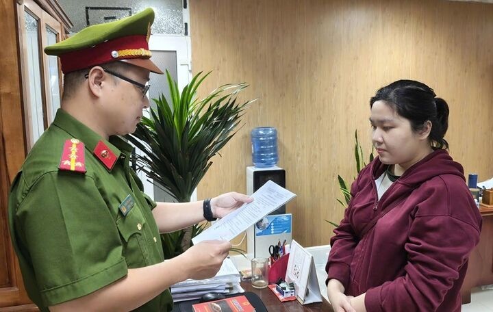 Nhan vien ngan hang,  chiem doat,  gan 6 ty dong anh 1