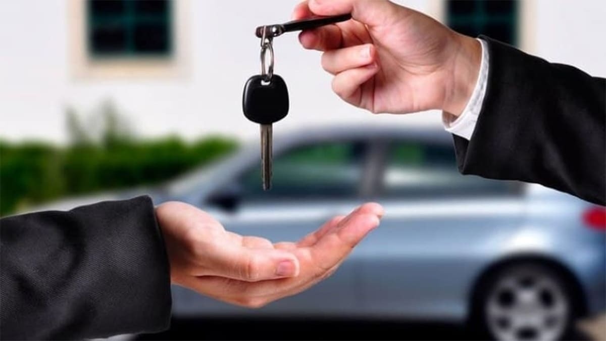 Thue xe oto kinh doanh tour du lich roi cam co va bo tron hinh anh