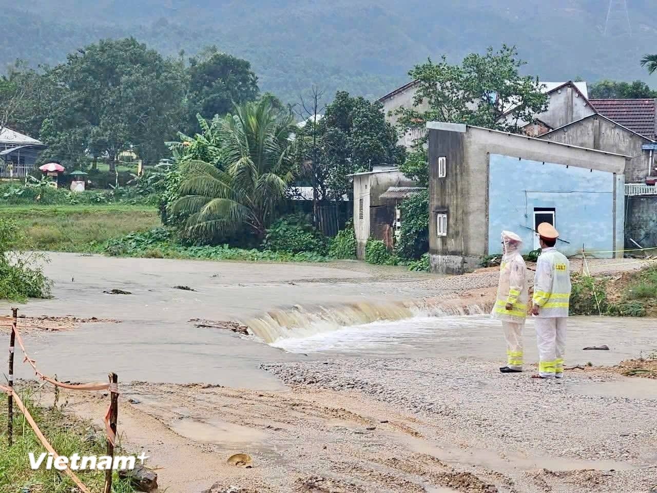 Da Nang mua lon anh 7