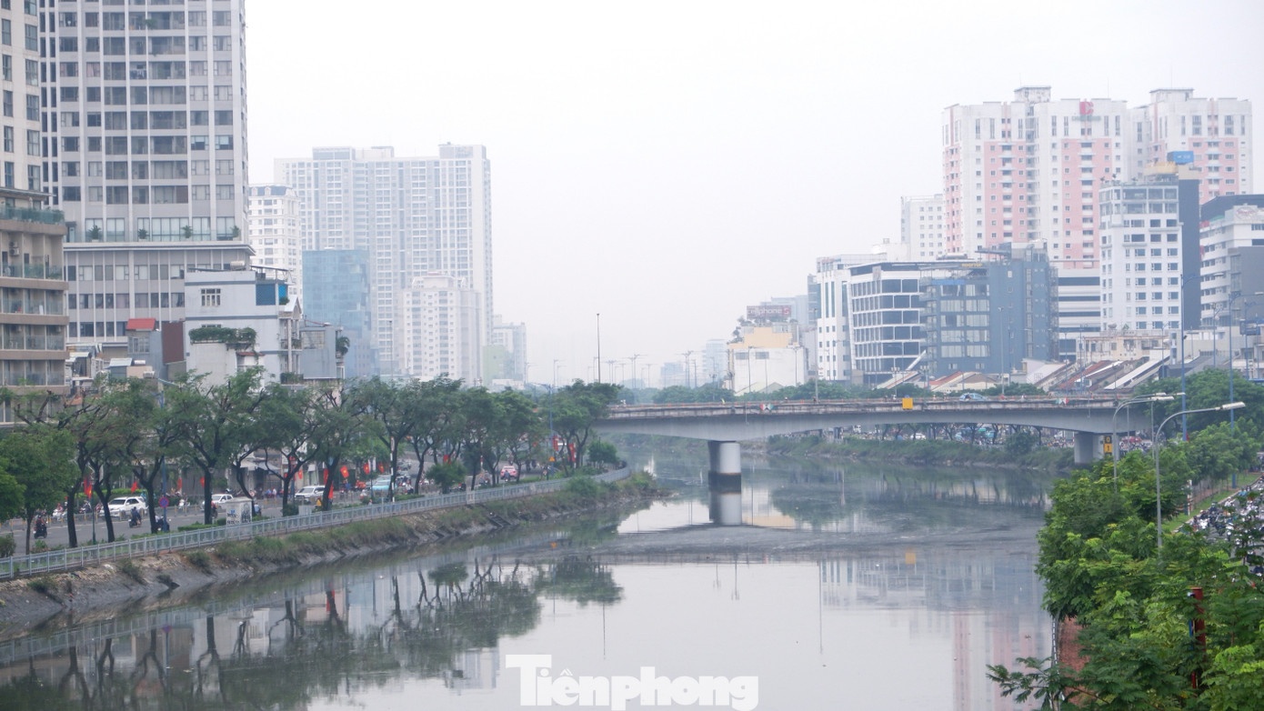 Suong mu TP.HCM anh 6