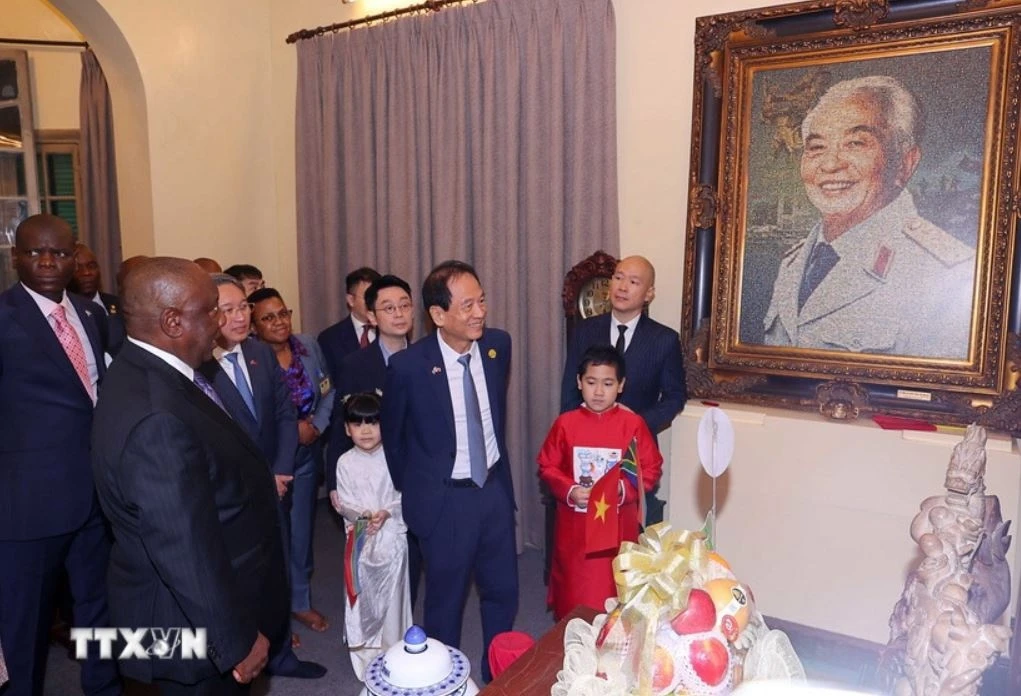Dai tuong Vo Nguyen Giap anh 1
