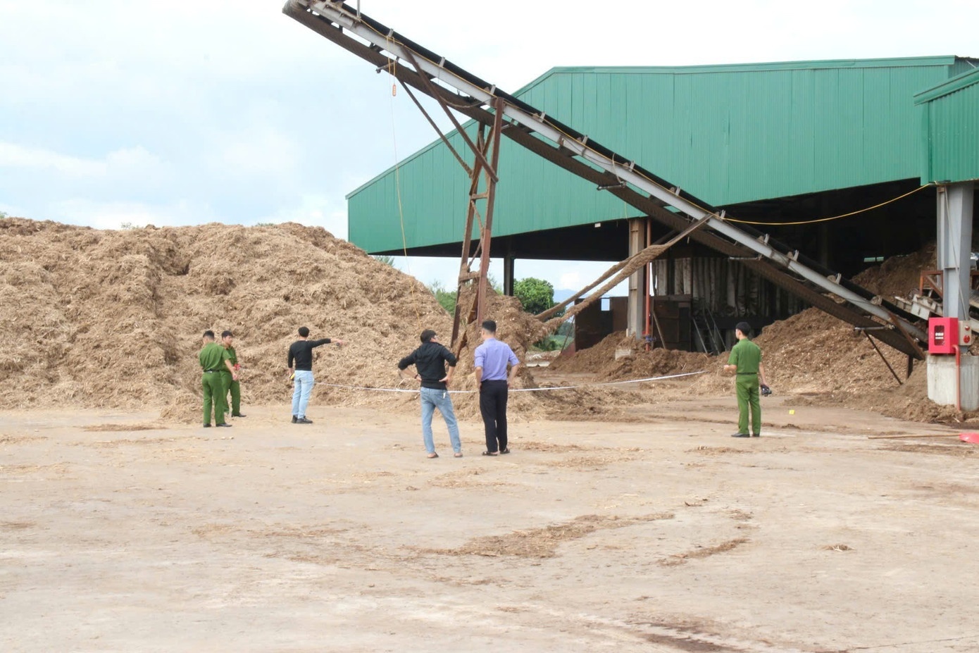 Công nhân rơi tử vong ảnh 1 Cong nhan roi tu vong anh 1