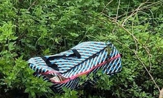 Dieu tra vu thi the be trai trong tui bat ven duong o Ninh Binh hinh anh