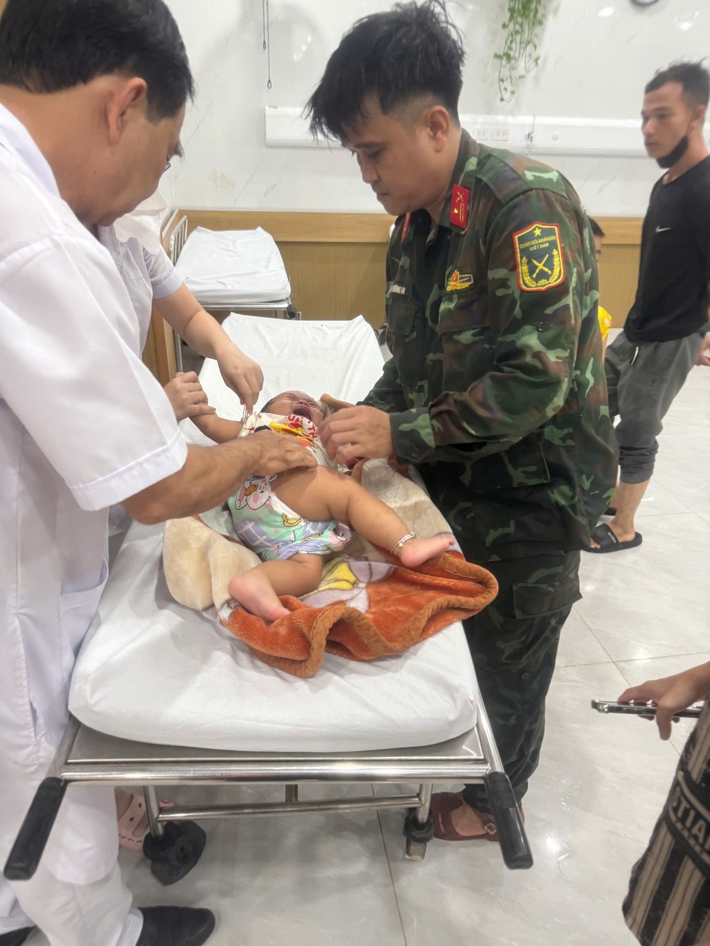 Vuot lu cuu be anh 2