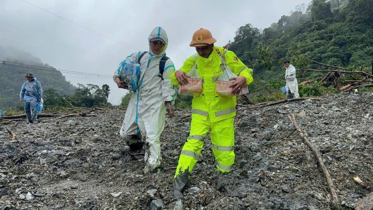 Sat lo deo Lo Xo anh 8