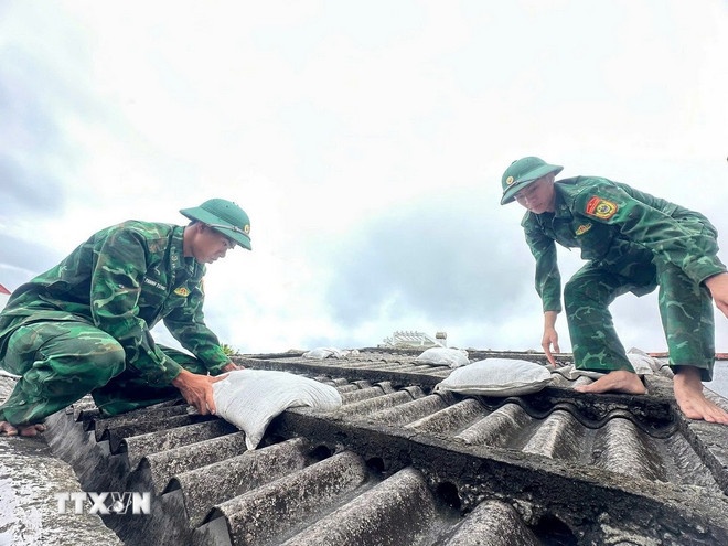 Bao so 13 Bao Kalmaegi anh 3