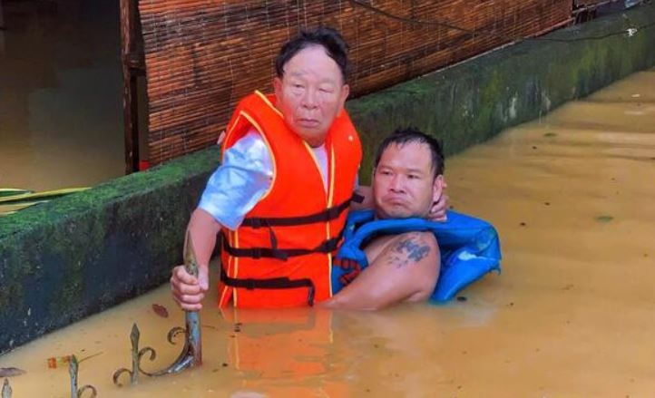 Thoi tiet 29/10: Mua lu, ngap lut tiep tuc bua vay mien Trung hinh anh