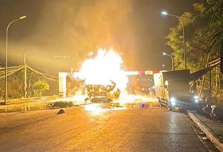 No xe bon Hung Yen anh 1