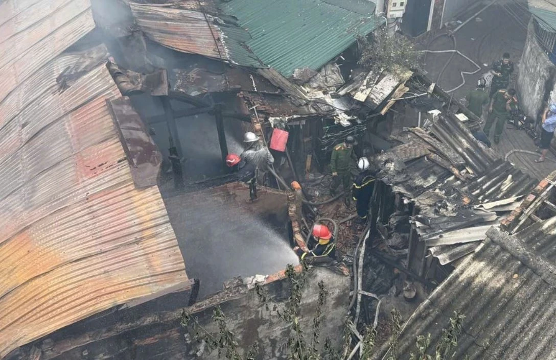 Chay nha o Ha Noi, mot nguoi tu vong hinh anh