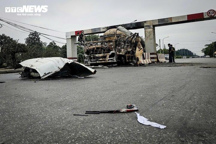 No xe bon Hung Yen anh 1