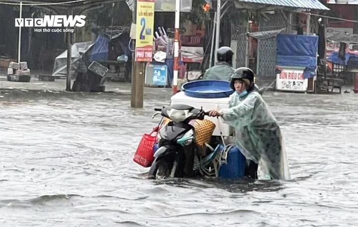 Mua lon lu Da Nang anh 1