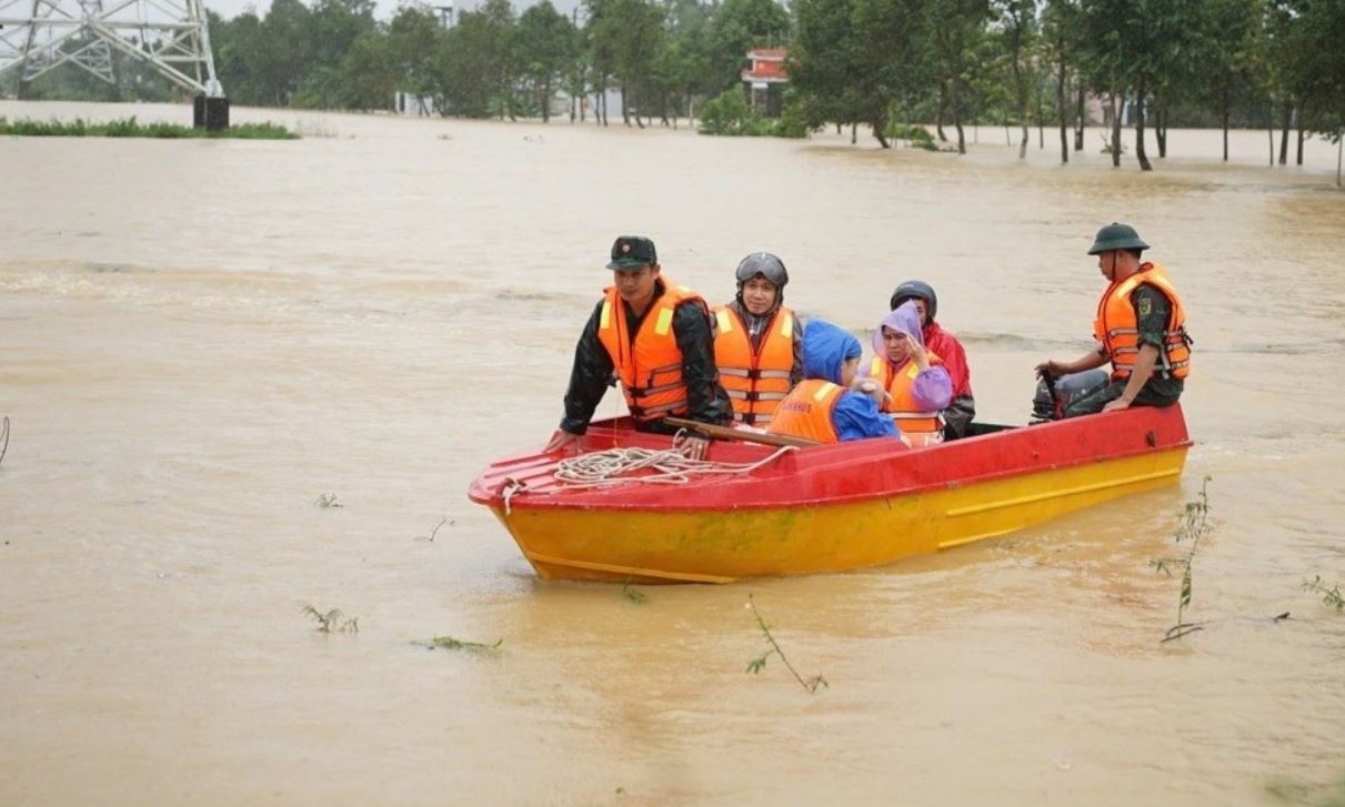 Chu tich Da Nang noi ve ly do khong xin ho tro truoc mat tu Trung uong hinh anh