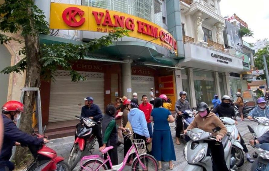 Nhieu tiem vang lon o Thanh Hoa bat ngo dong cua hinh anh