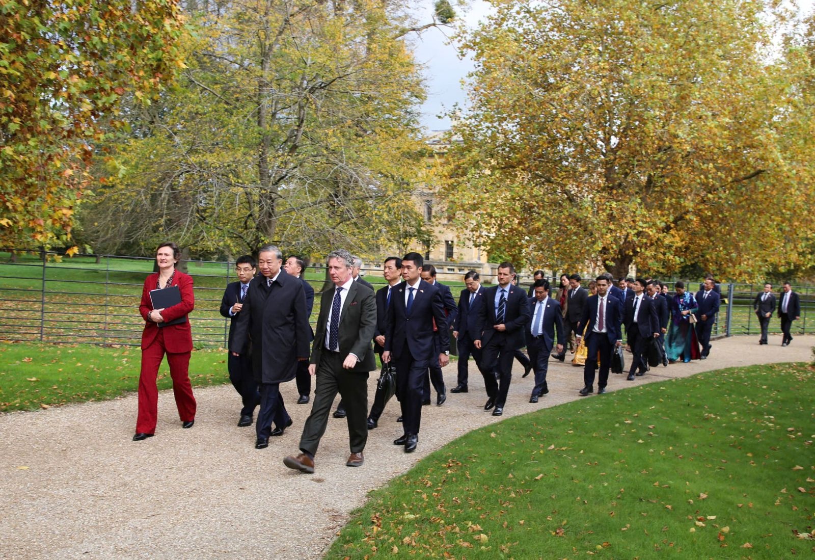 Tong bi thu To Lam anh 4