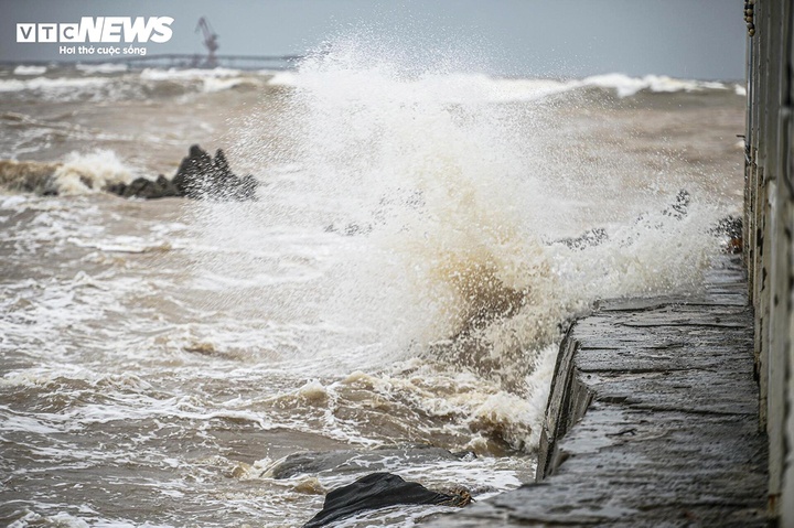 Ap thap nhiet doi anh 1