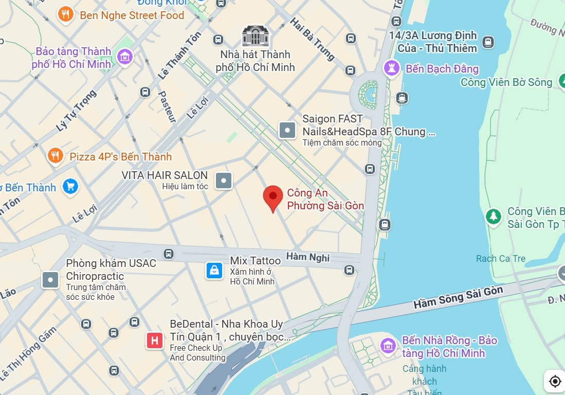 Khach Tay mat do anh 1