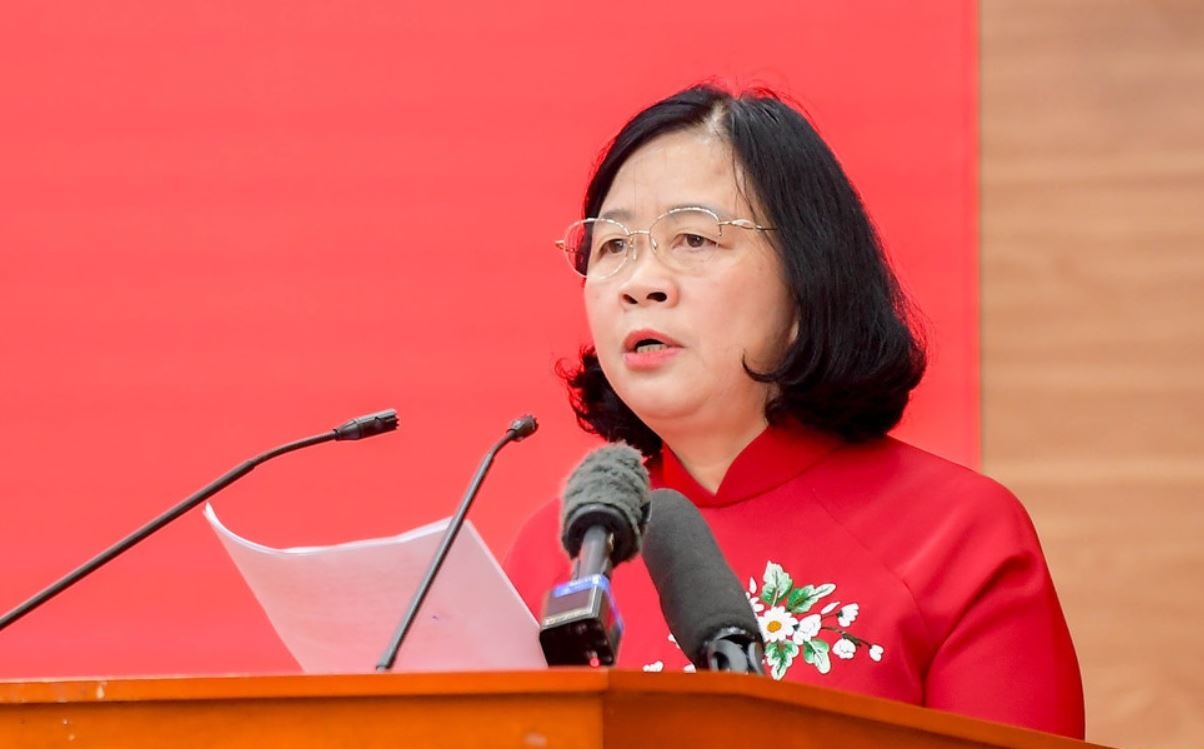 Bao cao TW gioi thieu bau ba Bui Thi Minh Hoai lam Chu tich UB TW MTTQ hinh anh