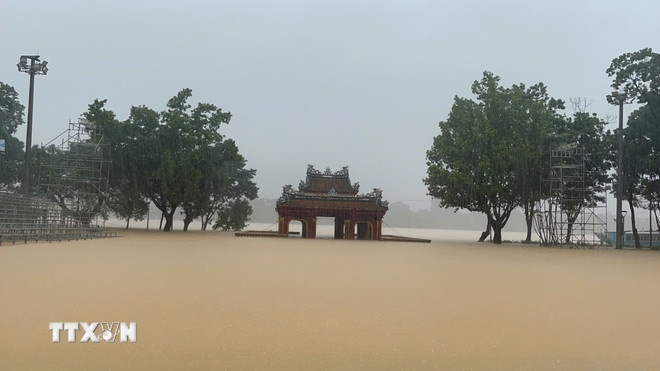 Bao so 13 Bao Kalmaegi anh 2