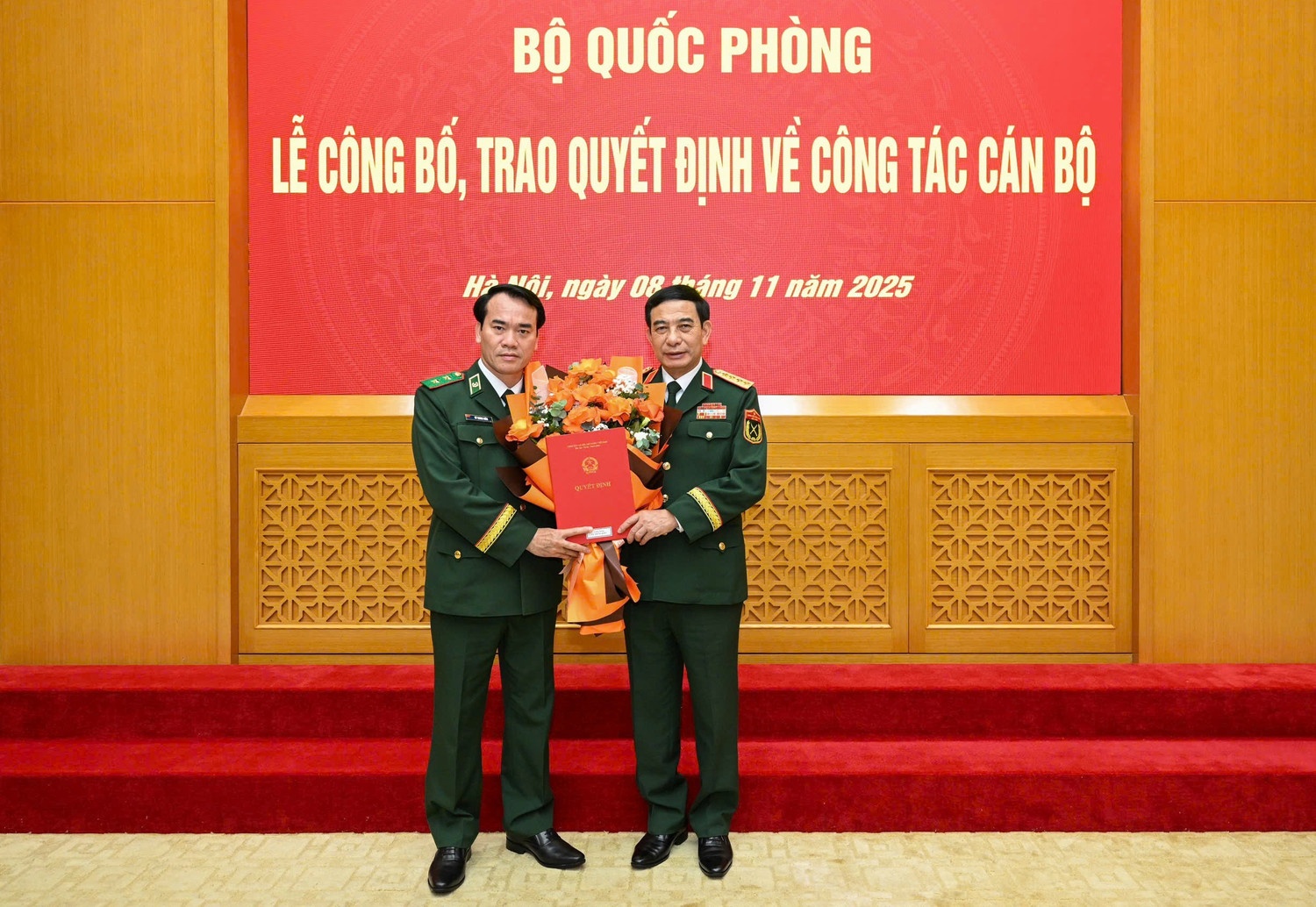 Tu lenh Bien phong anh 1