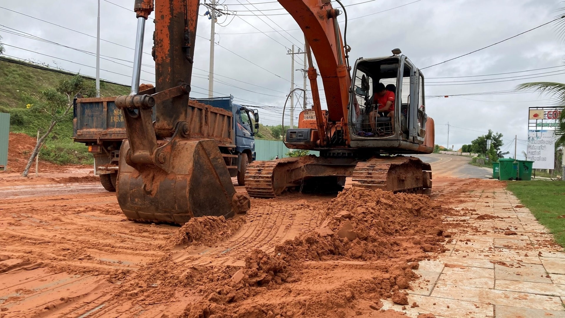 Cat do tran xuong duong o Lam Dong hinh anh