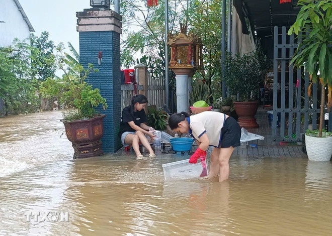 Bao so 13 Bao Kalmaegi anh 2