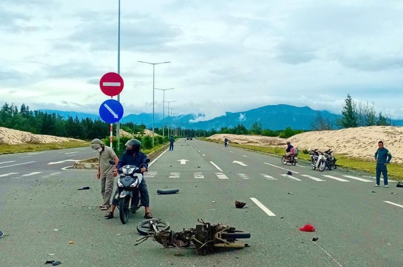 Tai nan tren duong vao Khu kinh te Van Phong, mot 'phuot thu' tu vong hinh anh