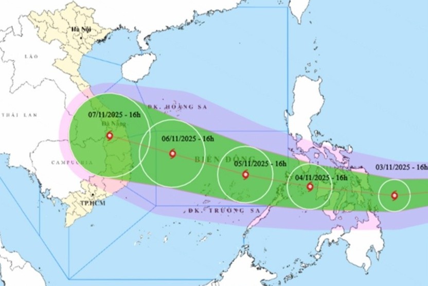 Bao Kalmaegi cap 9 sap di vao Bien Dong, du bao tang cap nhanh hinh anh