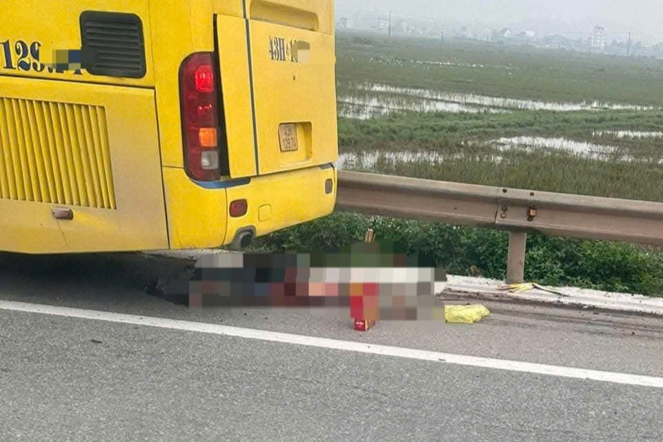 Tai nan xe khach anh 1