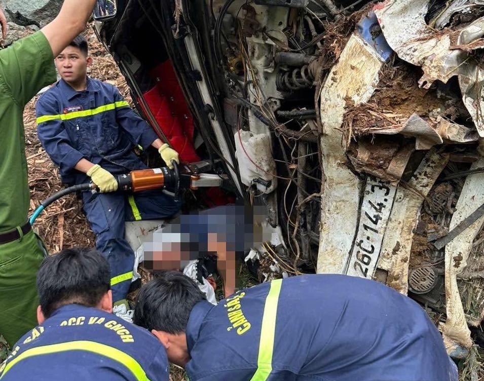 Cabin xe tai nat bet anh 1