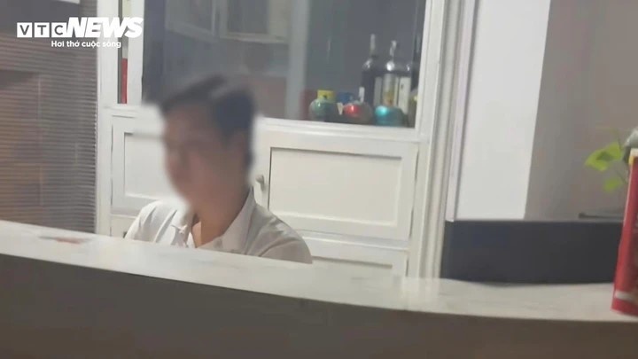 Khach san bung phong anh 2