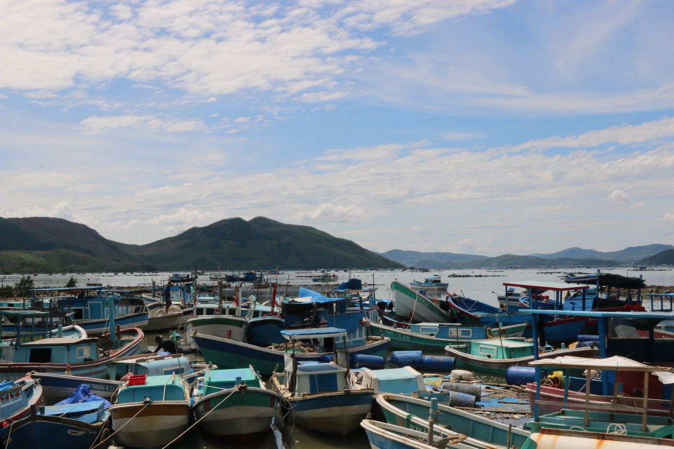 Bao so 13 Bao Kalmaegi anh 1