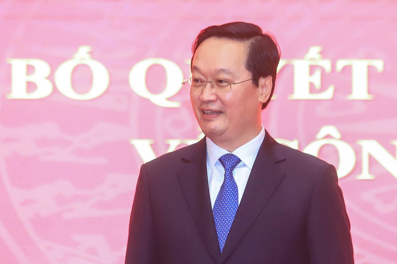 Nguyen Duc Trung Chu tich anh 2